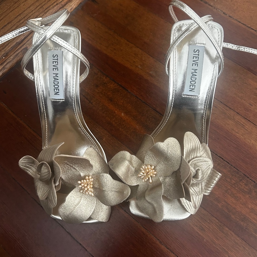 6.5M Steve Madden Women's Amani Heeled Sandal